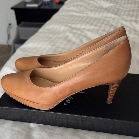 Cole Haan Women's Brown Leather Heels - Picture 4 of 4